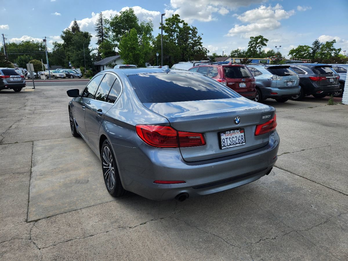 Used 2019 BMW 530i w/ Convenience Package RWD image 4