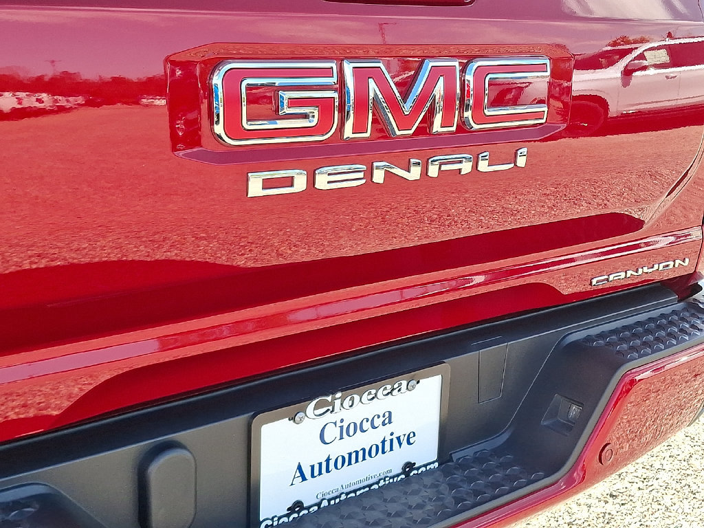 Used 2023 GMC Canyon Denali AWD/4WD image 32