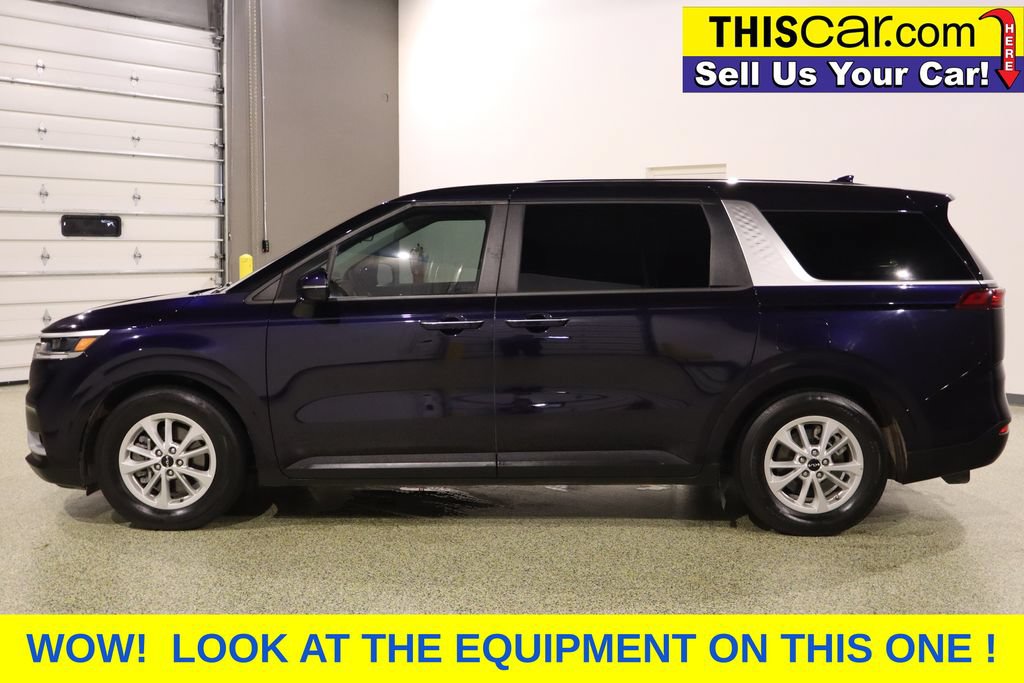 Used 2024 Kia Carnival LX FWD image 6