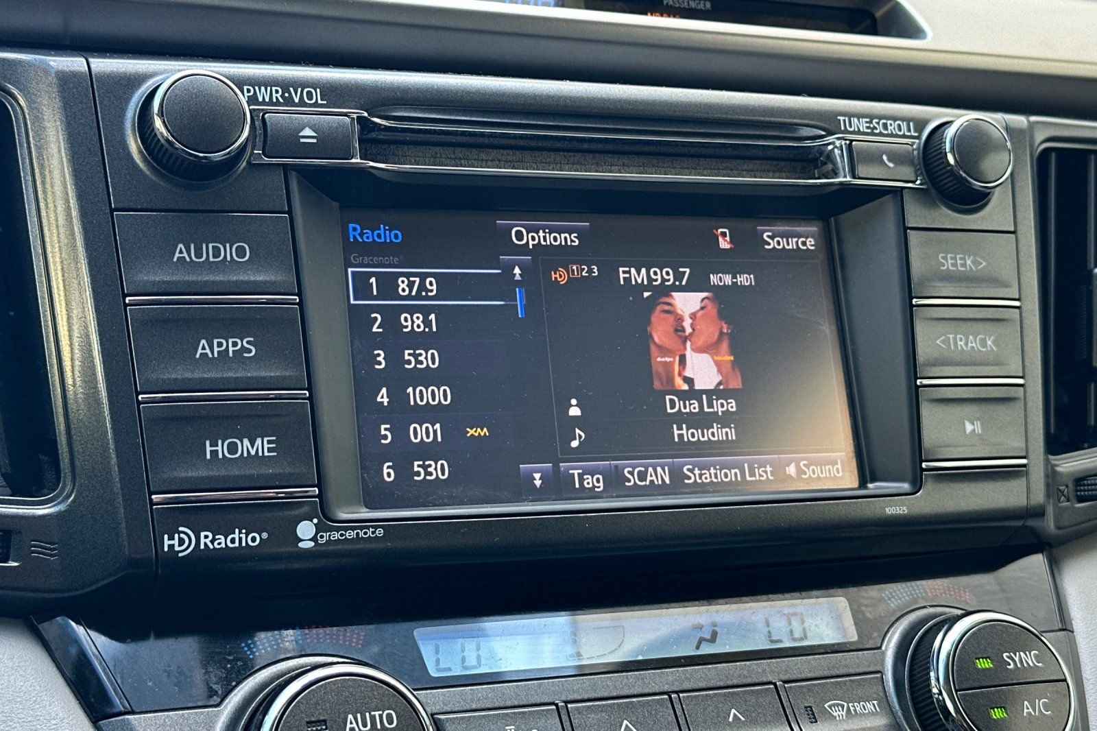 Used 2014 Toyota RAV4 XLE image 18