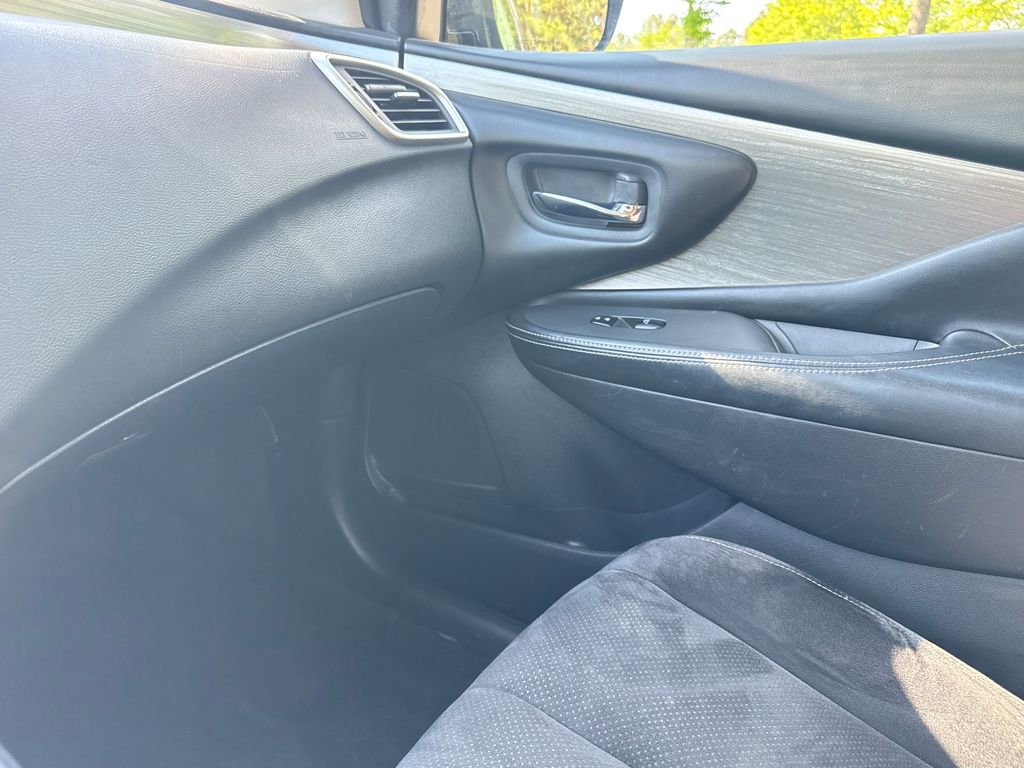 Used 2017 Nissan Murano S w/ Visibility Package AWD/4WD image 17
