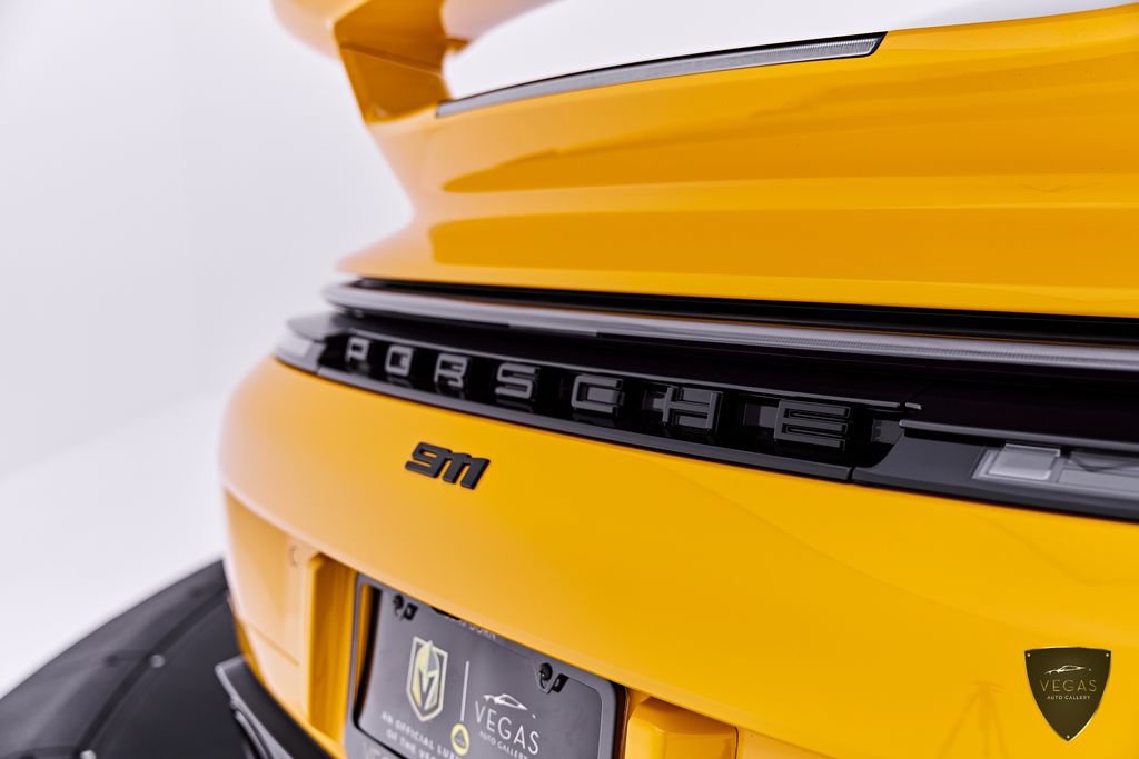 Used 2025 Porsche 911 Carrera RWD image 29