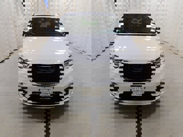 New 2026 Chrysler Pacifica Select image 4