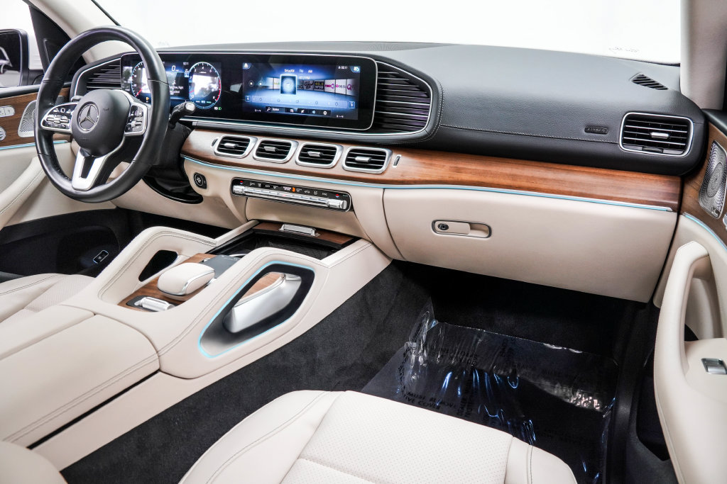 Used 2023 Mercedes-Benz GLS 450 4MATIC image 24