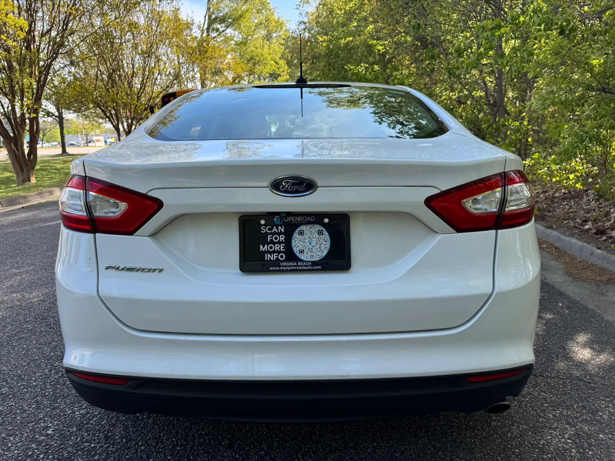 Used 2015 Ford Fusion S image 5