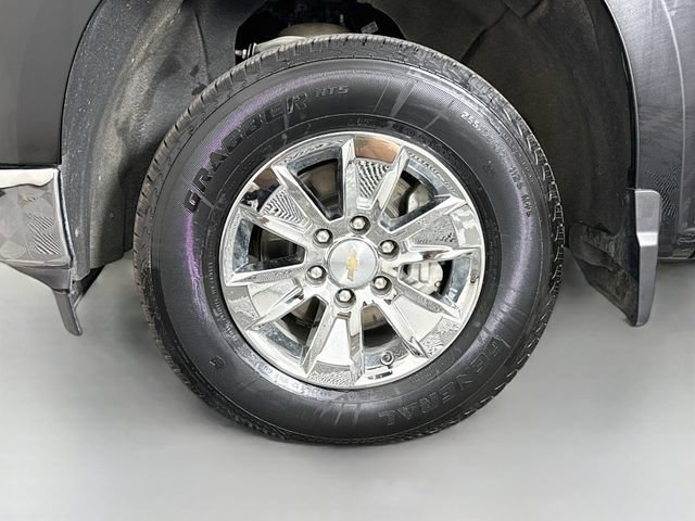 Used 2025 Chevrolet Silverado 1500 LT AWD/4WD image 29
