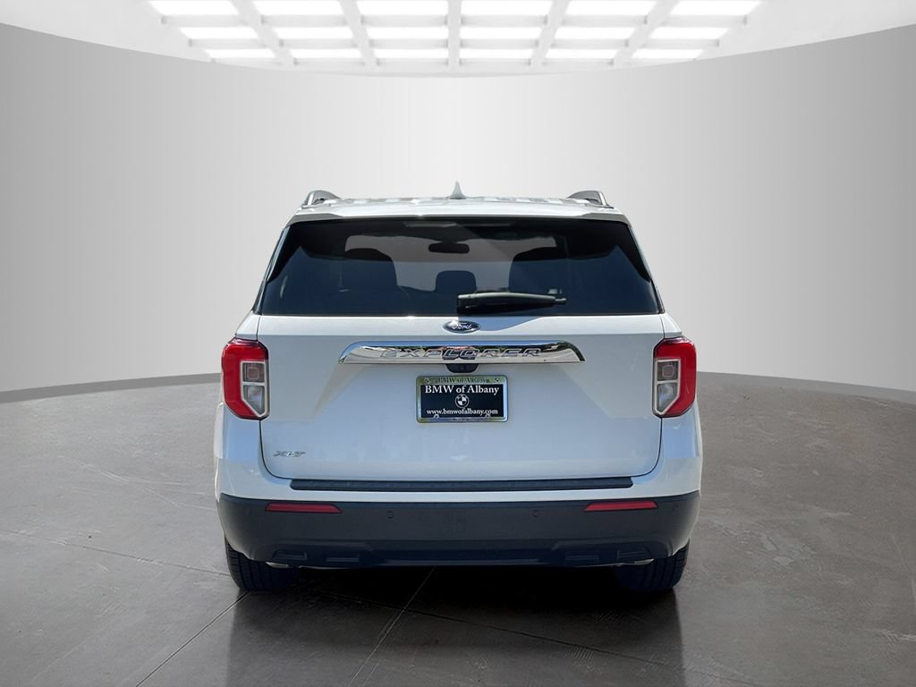Used 2023 Ford Explorer XLT RWD image 5