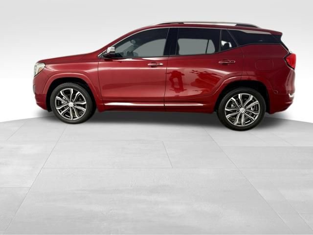 Used 2019 GMC Terrain Denali w/ Advanced Safety Package image 5