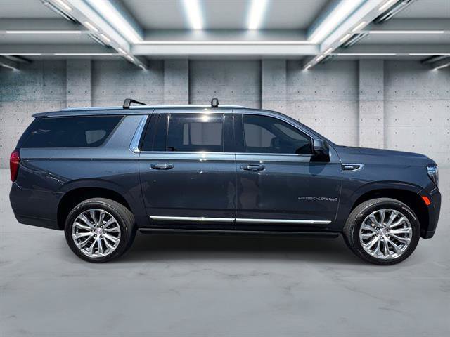Used 2021 GMC Yukon XL Denali w/ Denali Ultimate Package AWD/4WD image 26