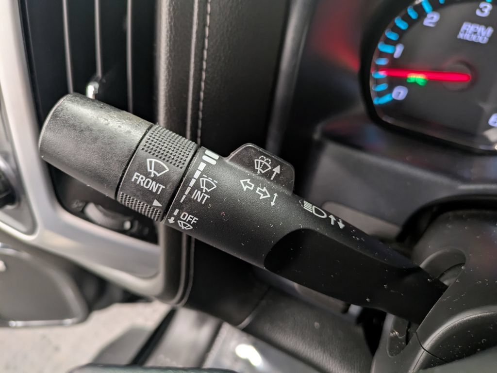 Used 2018 GMC Sierra 1500 SLT AWD/4WD image 18