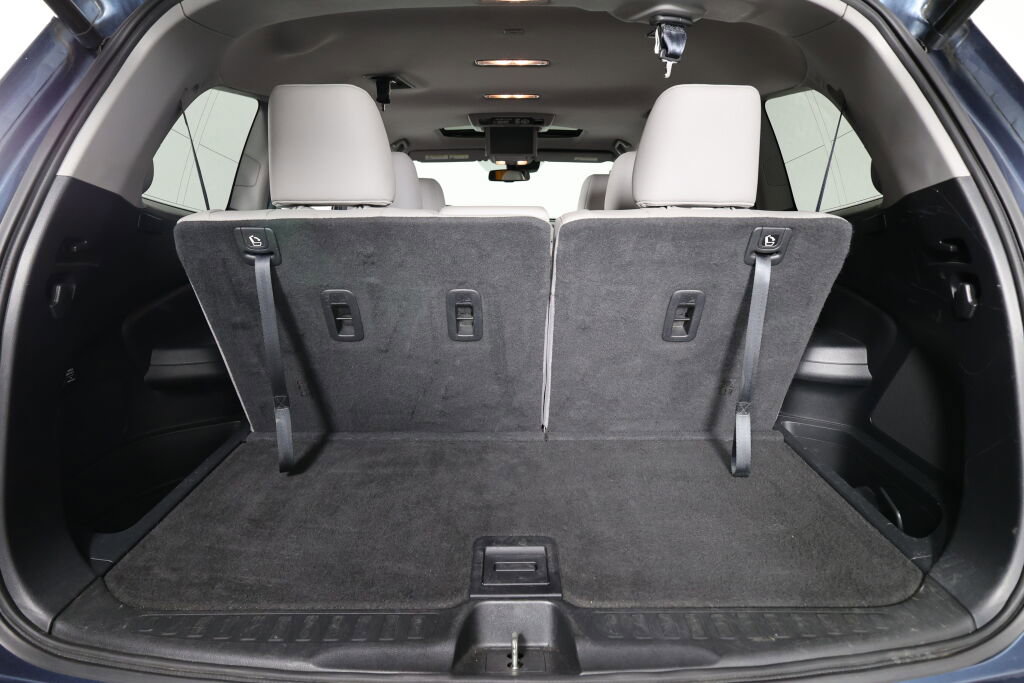 Used 2018 Honda Pilot Touring image 18