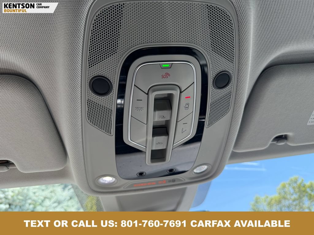 Used 2020 Audi Q8 Premium Plus w/ Premium Plus Package AWD/4WD image 24