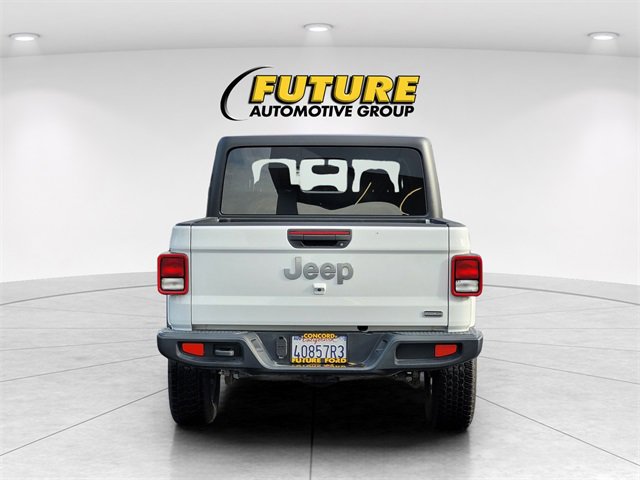 Used 2023 Jeep Gladiator Overland image 6