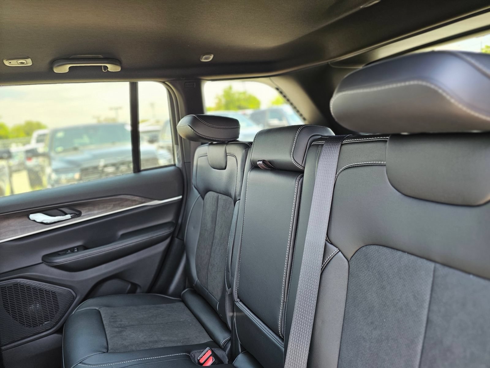 New 2026 Jeep Grand Cherokee Altitude RWD image 22