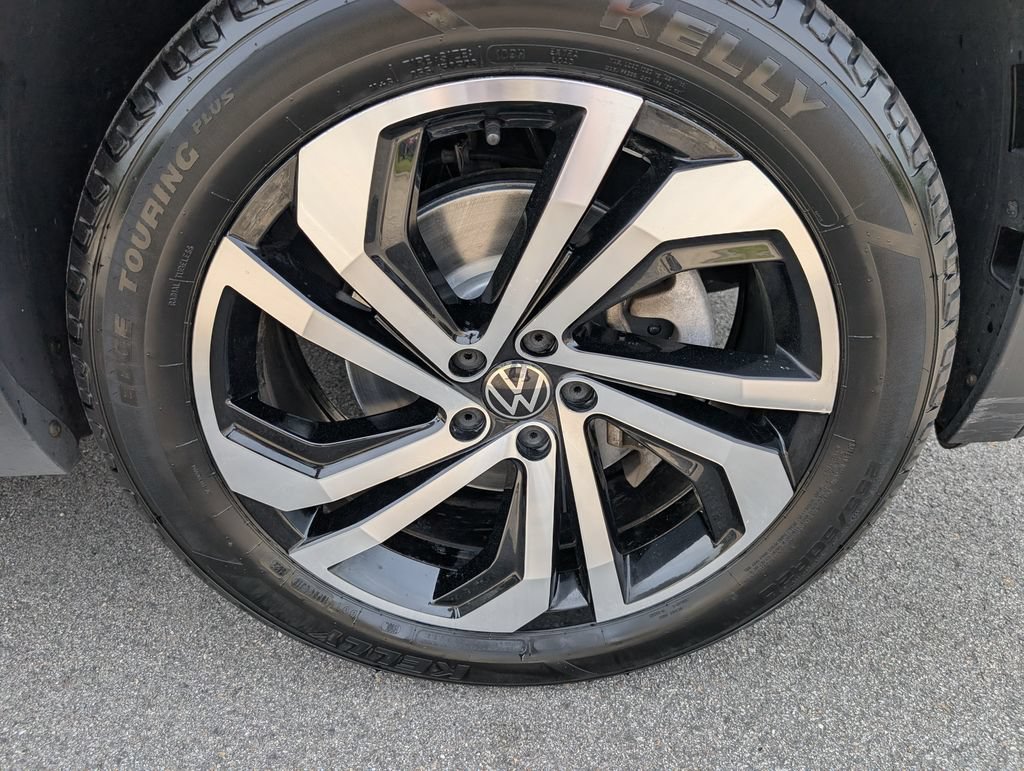 Used 2022 Volkswagen Atlas SEL AWD/4WD image 12