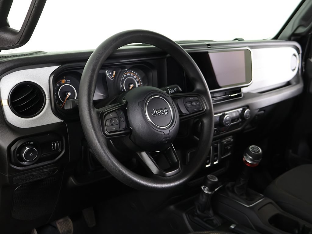 Used 2026 Jeep Wrangler Sport AWD/4WD image 21