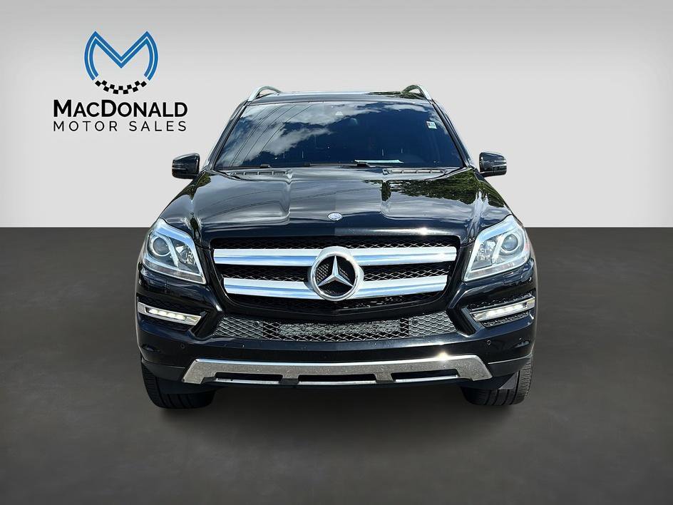 Used 2014 Mercedes-Benz GL 450 4MATIC w/ Appearance Package image 2