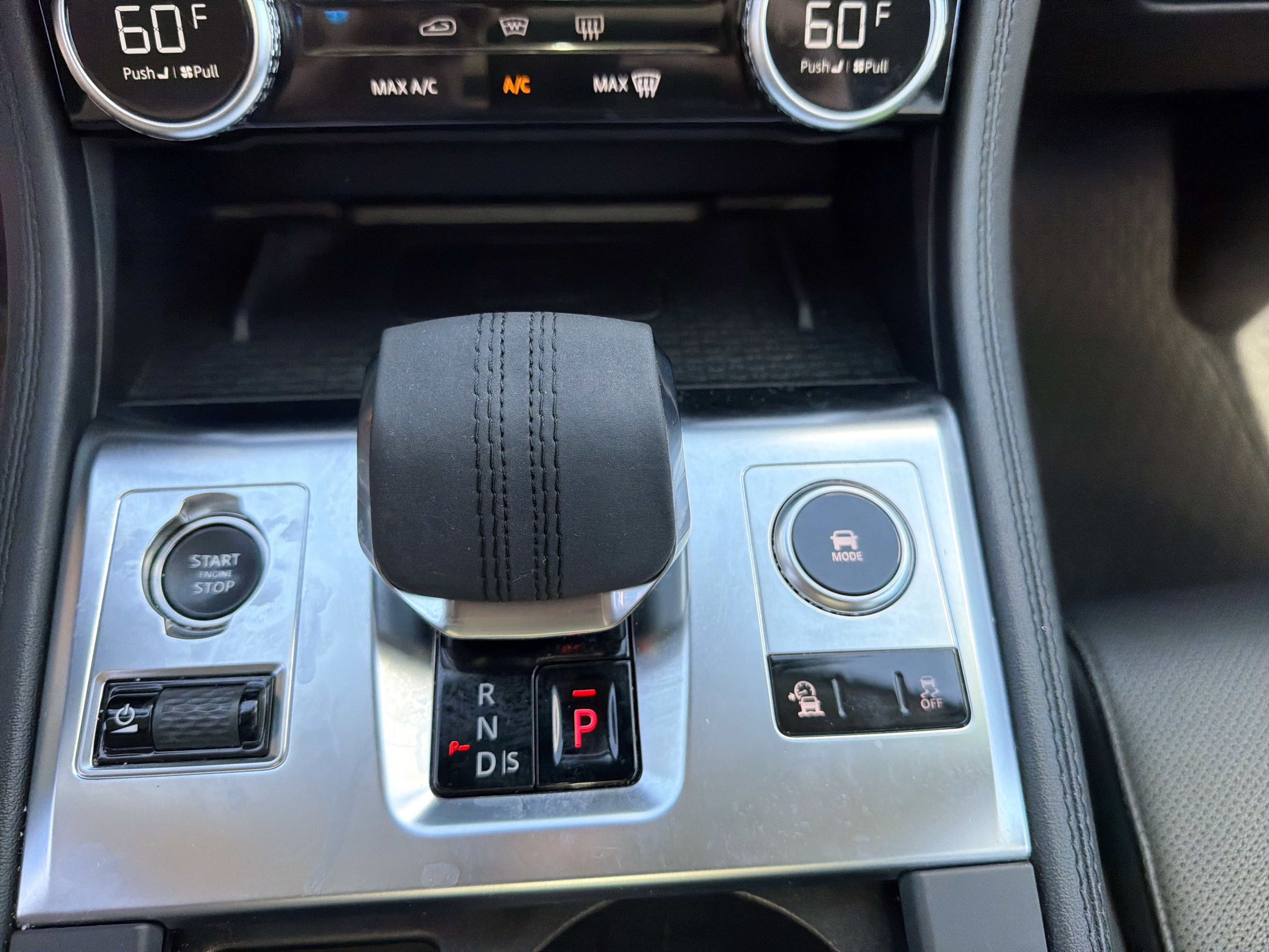 Used 2023 Jaguar F-PACE S AWD/4WD image 23