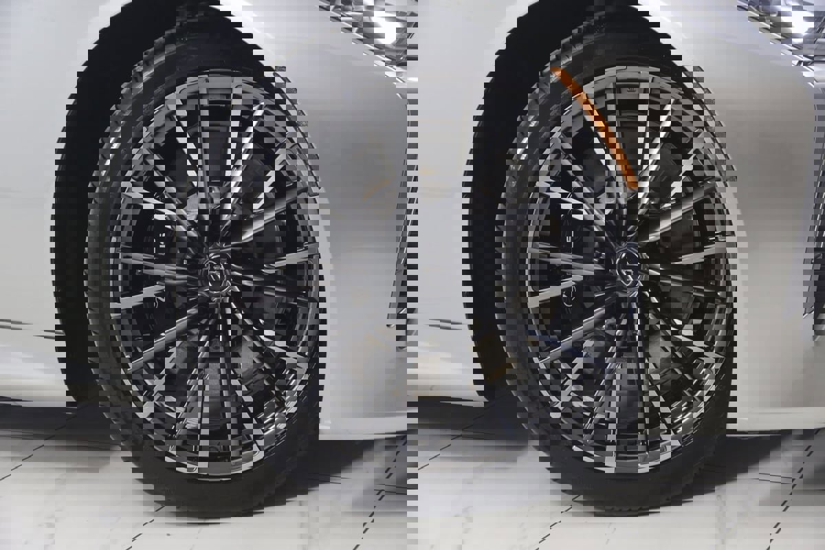 Used 2024 Lexus LC 500 Convertible w/ Touring Package image 18