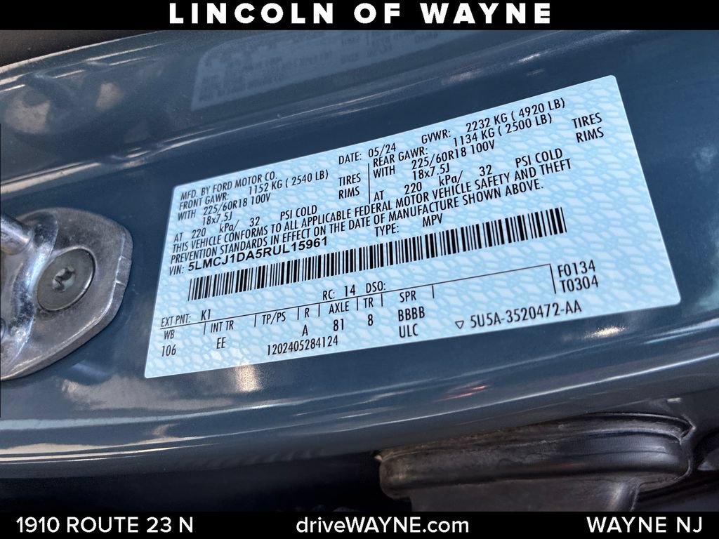 Certified 2024 Lincoln Corsair AWD image 29