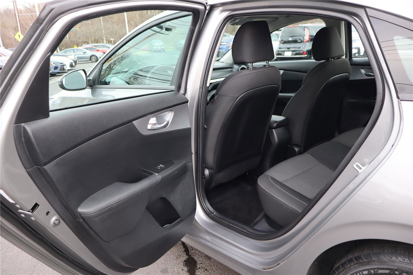 Used 2022 Kia Forte LXS w/ LXS Technology Package image 22