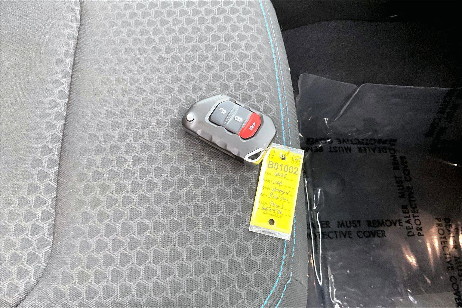 Used 2025 Jeep Wrangler Unlimited Rubicon 4xe image 12