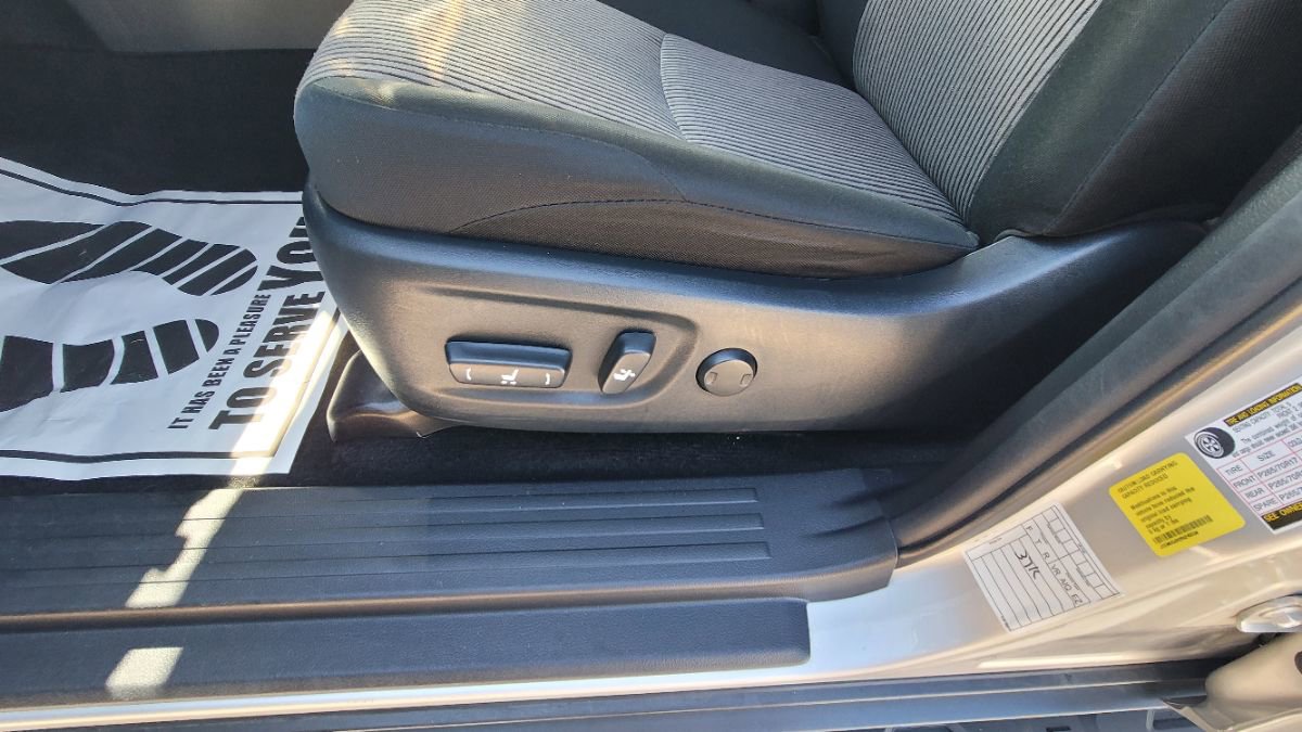 Used 2024 Toyota 4Runner SR5 image 22