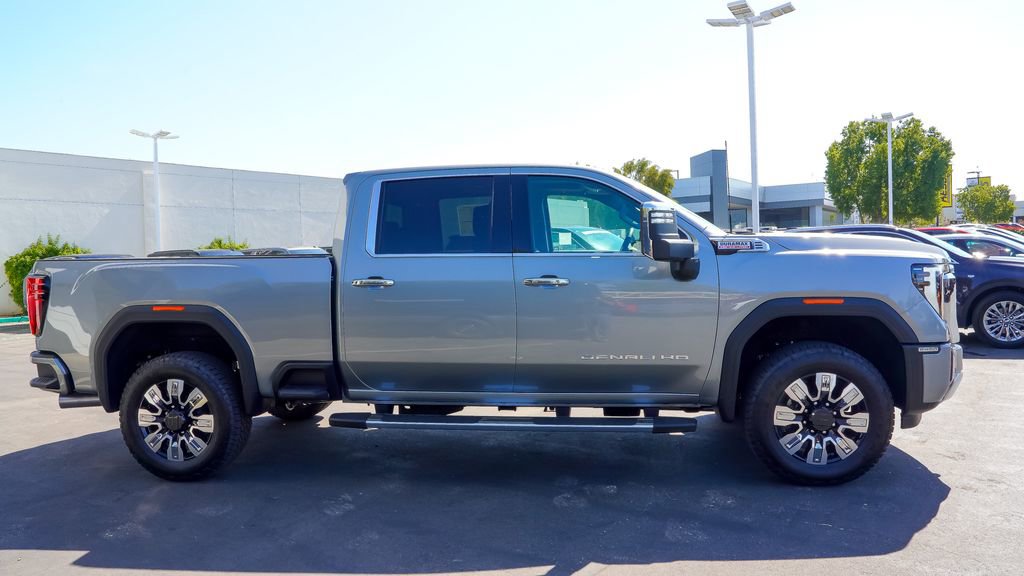 New 2026 GMC Sierra 2500 Denali w/ Denali Reserve Package AWD/4WD image 7
