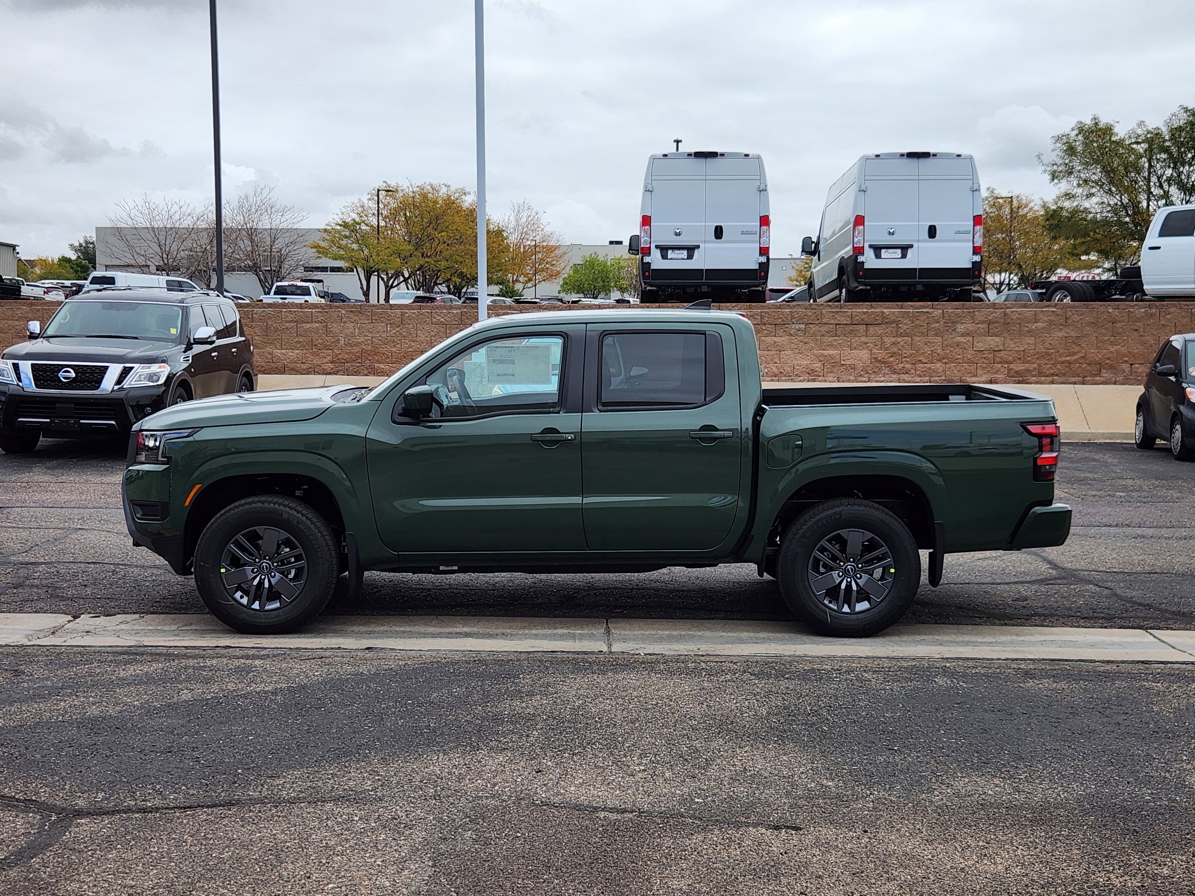 New 2026 Nissan Frontier SV image 2