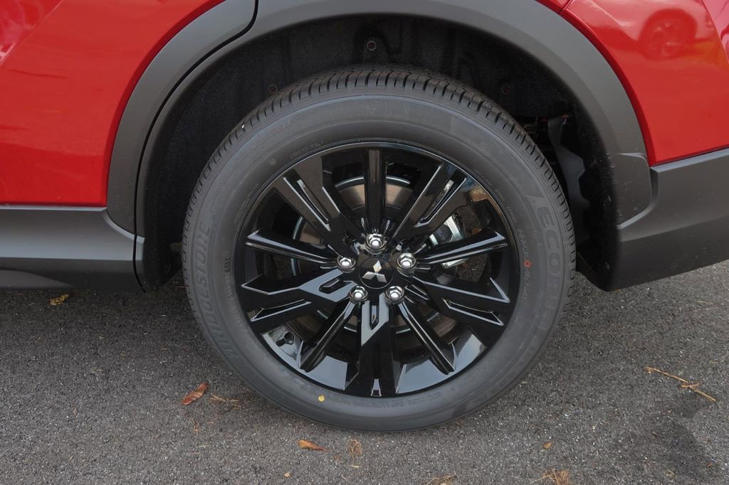 New 2026 Mitsubishi Eclipse Cross LE image 15