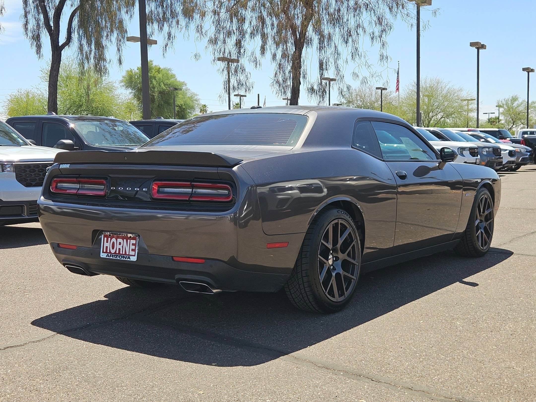 Used 2016 Dodge Challenger R/T RWD image 5