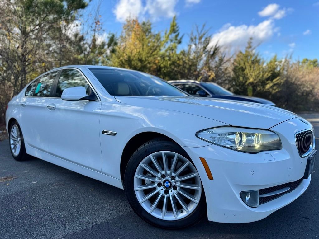Used 2011 BMW 535i Sedan image 1