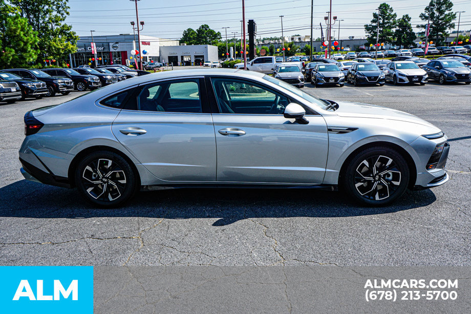 Used 2025 Hyundai Sonata SEL FWD image 8