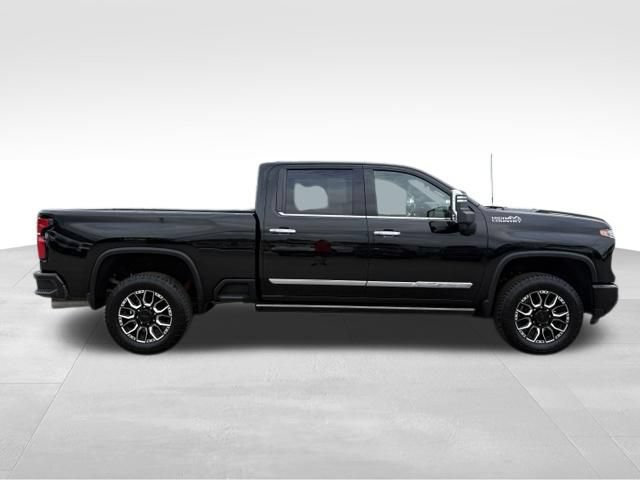 Used 2024 Chevrolet Silverado 2500 High Country w/ Technology Package AWD/4WD image 9