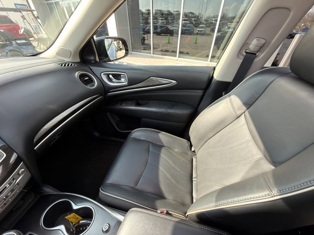 Used 2019 INFINITI QX60 Luxe w/ Essential Package image 23