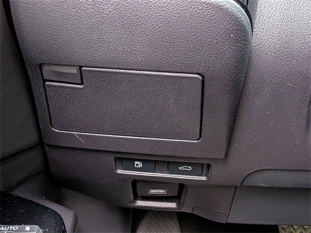 Used 2022 Lexus ES 300h w/ Premium Package image 16