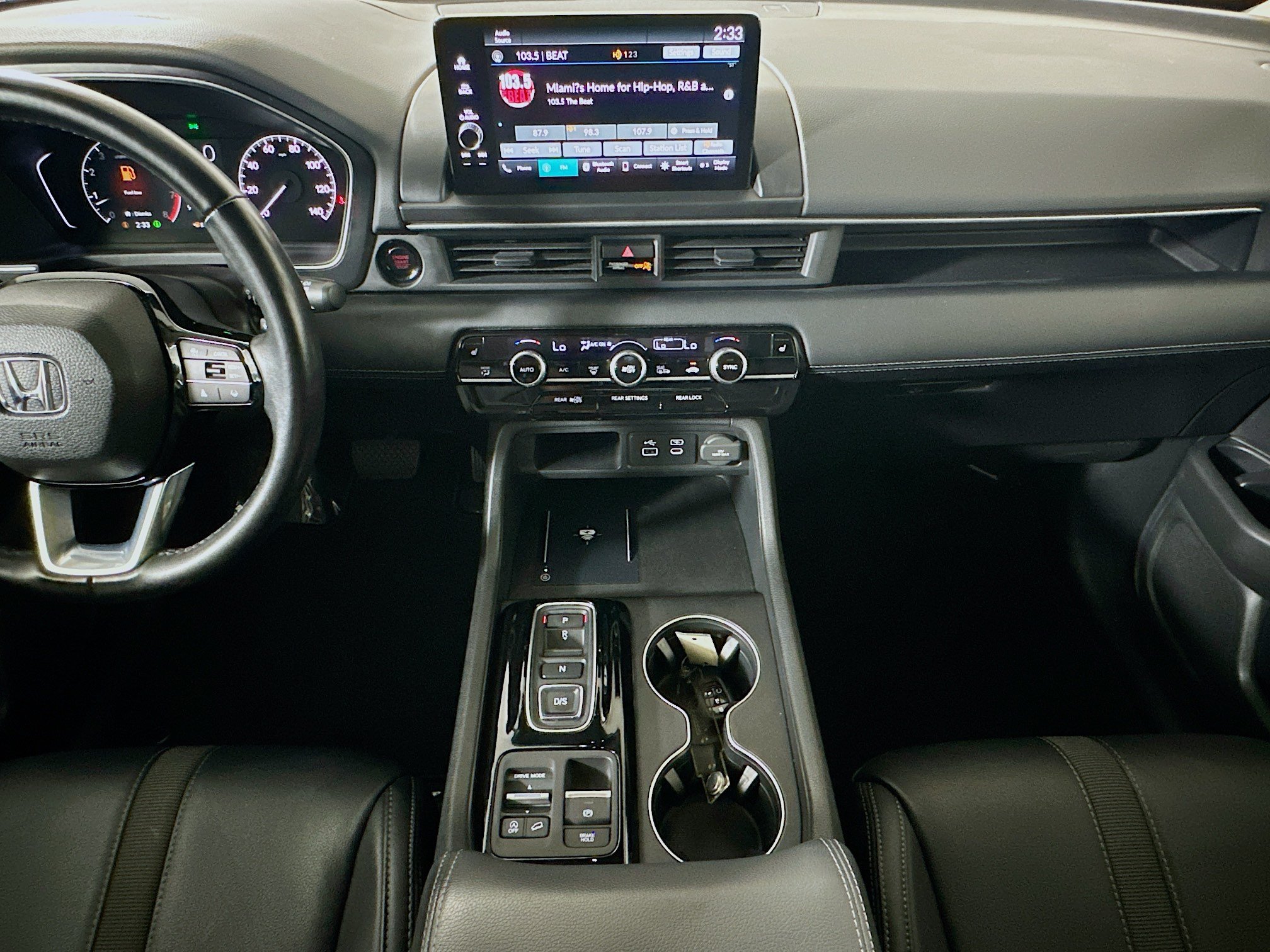Used 2025 Honda Pilot EX-L image 27