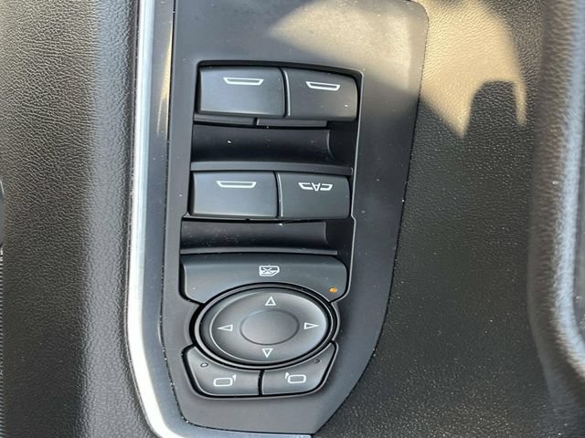 Used 2023 Chevrolet Silverado 1500 LT Trail Boss w/ LPO, Dark Essentials Package AWD/4WD image 7