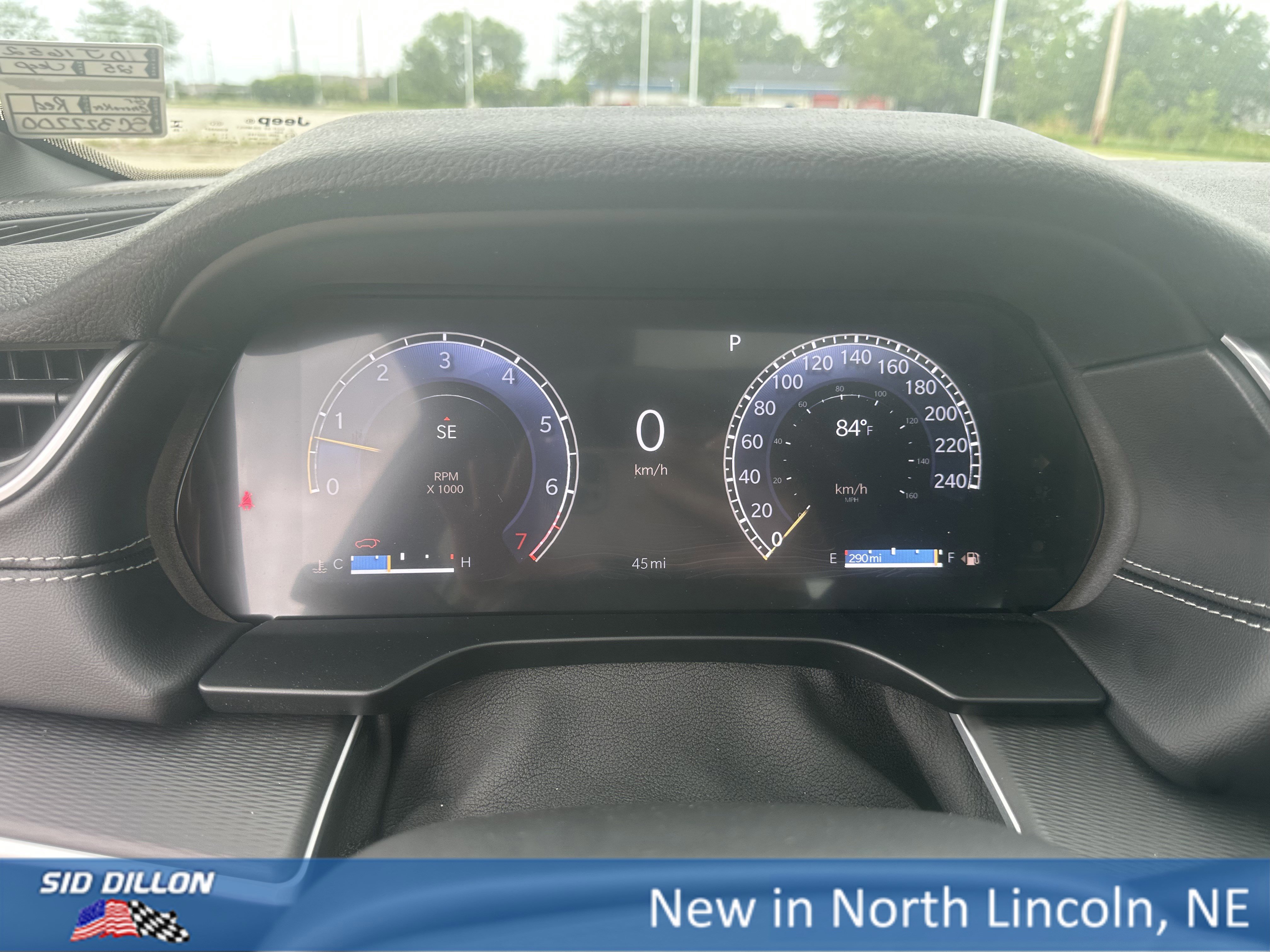 New 2025 Jeep Grand Cherokee Laredo image 9