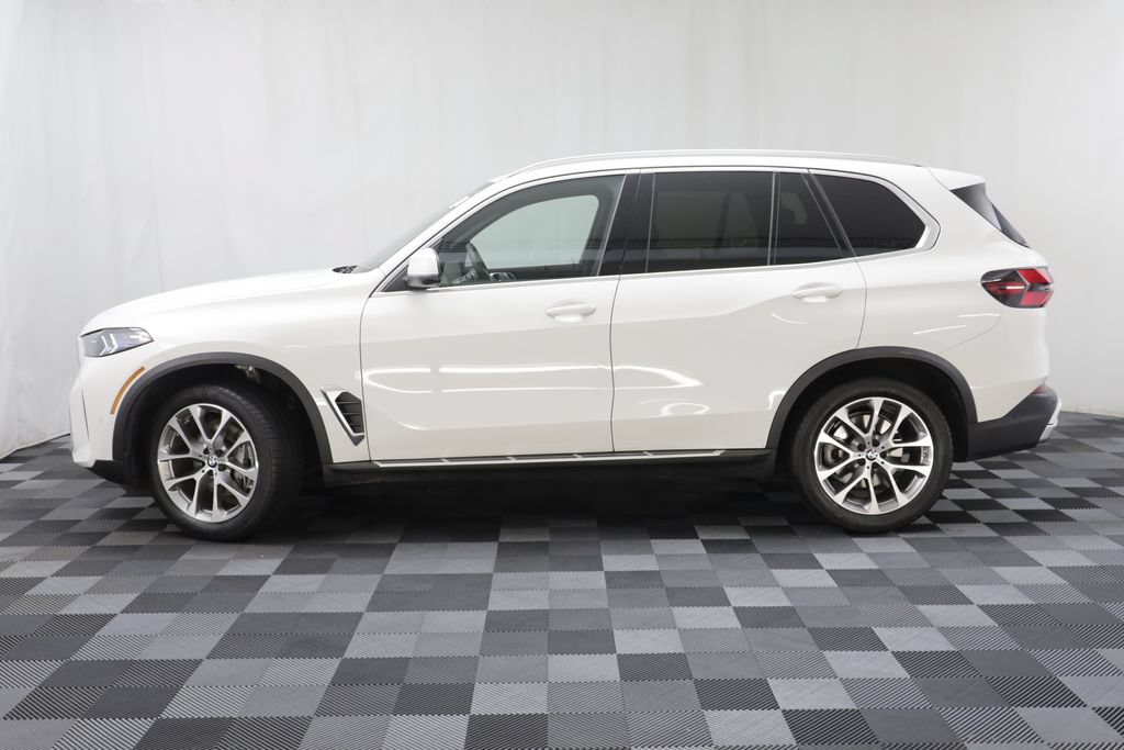 Used 2026 BMW X5 xDrive40i AWD/4WD image 4