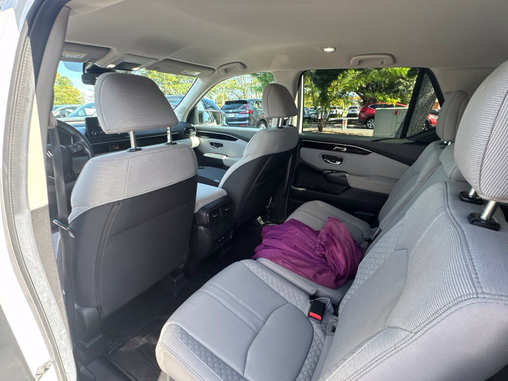 Certified 2024 Honda Pilot LX image 20