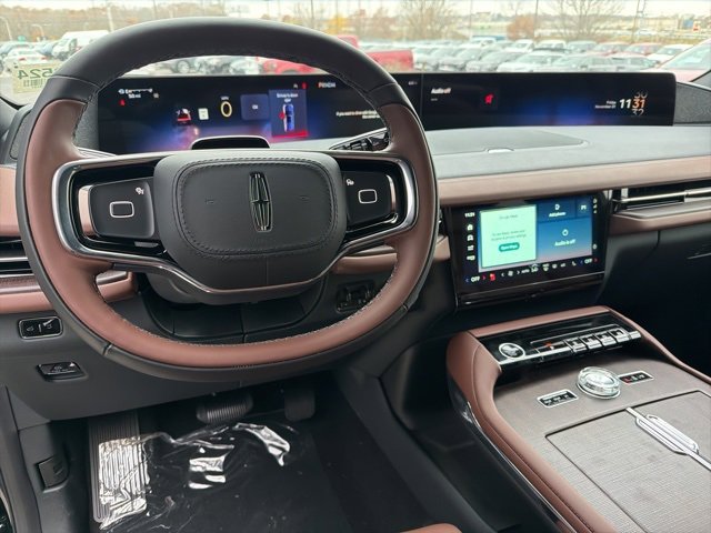 New 2025 Lincoln Navigator Reserve image 14
