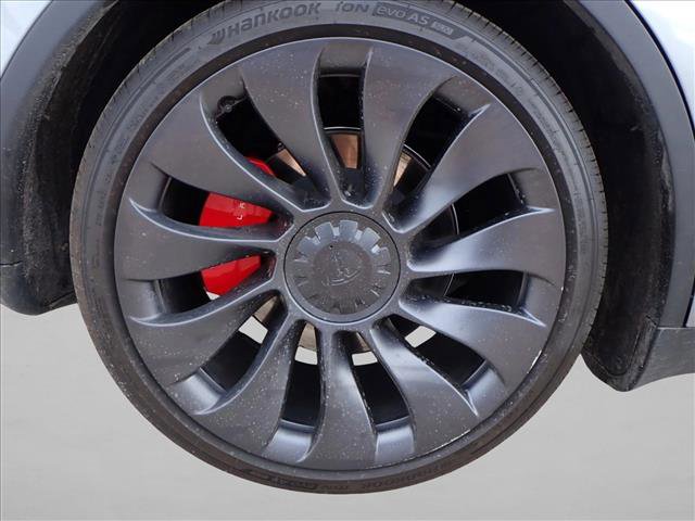Used 2024 Tesla Model Y Performance image 7