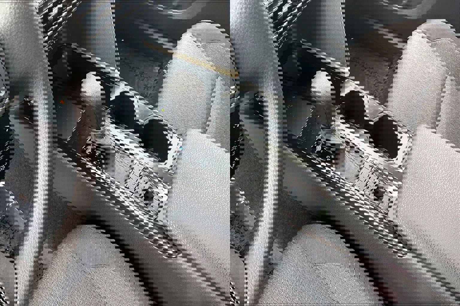 Used 2025 Toyota Camry LE w/ Convenience Package image 22