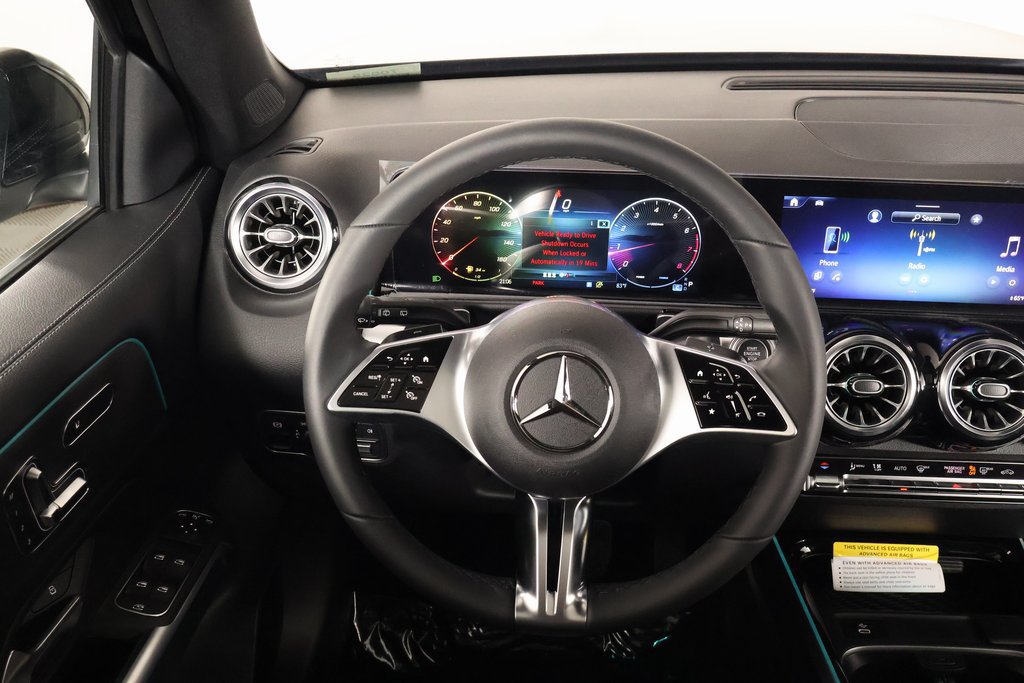 New 2026 Mercedes-Benz GLB 250 image 3