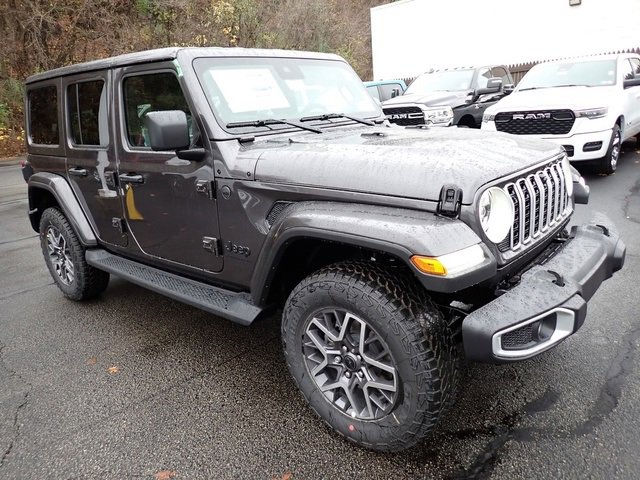 New 2025 Jeep Wrangler Sahara w/ Technology Group image 9