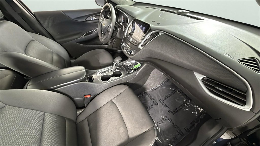 Used 2023 Chevrolet Malibu LT image 33