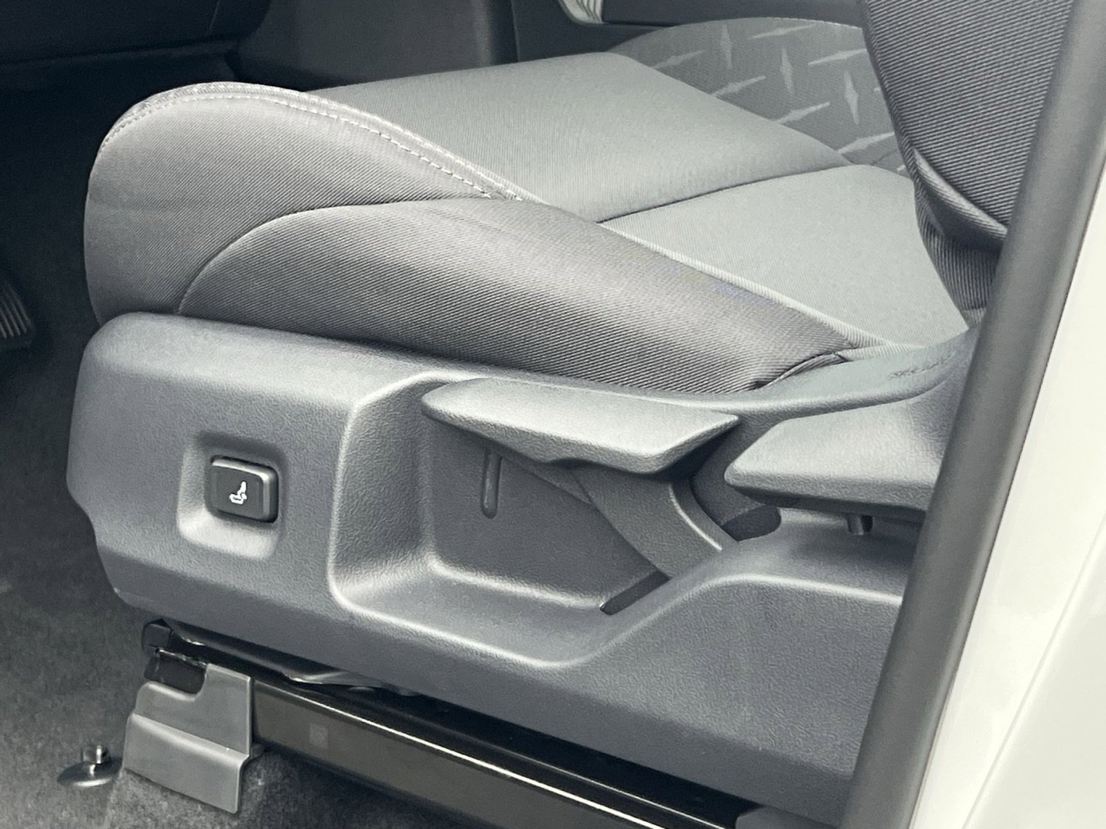 New 2025 Toyota Tacoma SR image 8