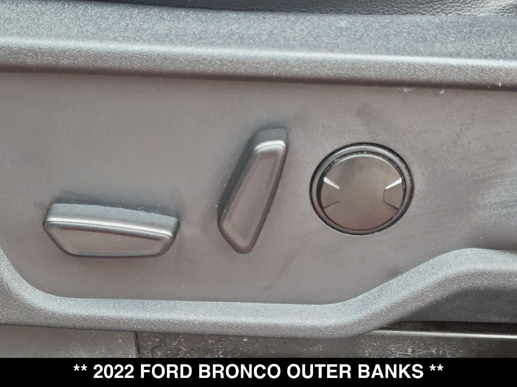 Used 2022 Ford Bronco Outer Banks AWD/4WD image 19