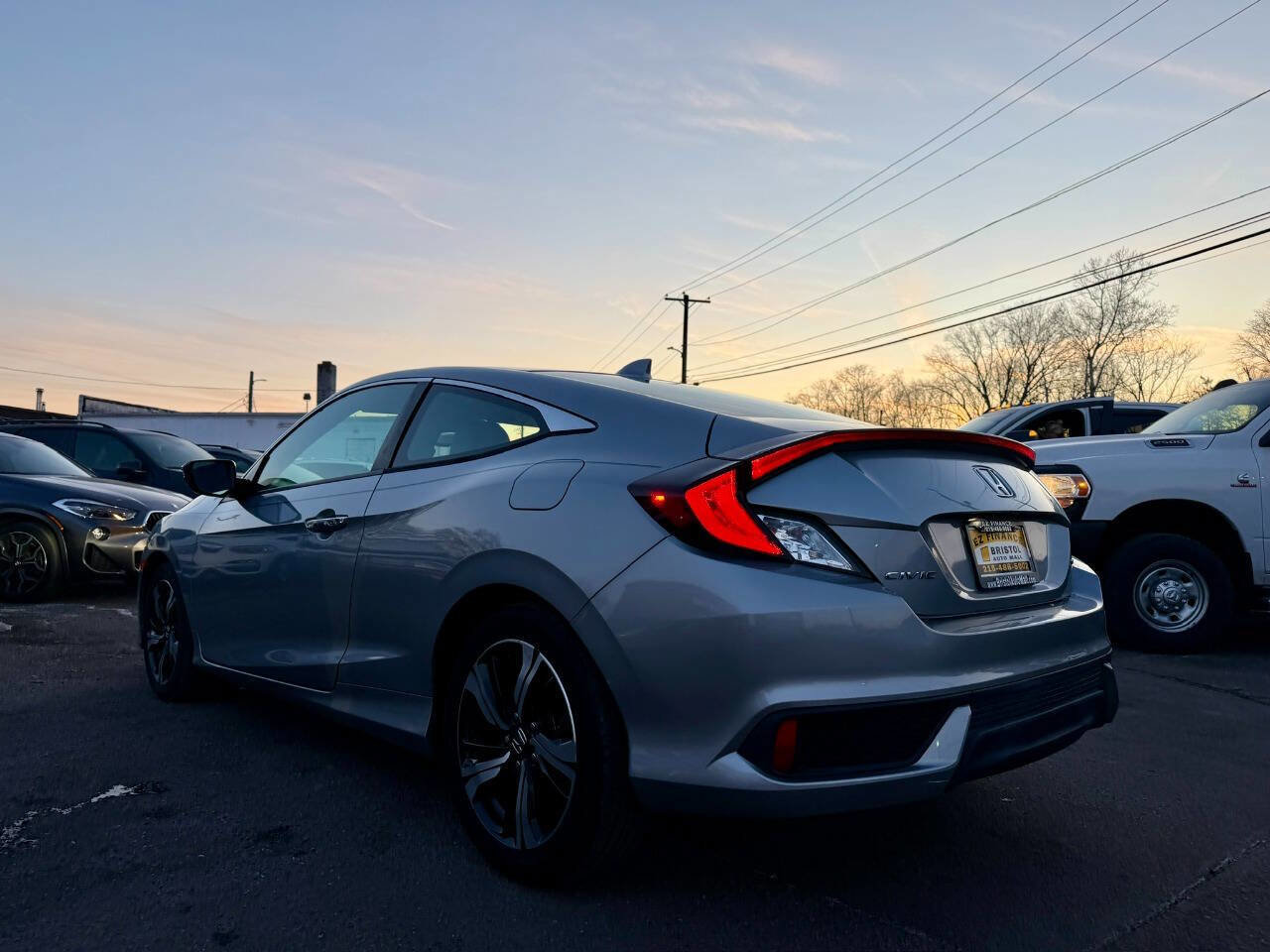 Used 2016 Honda Civic Touring image 5